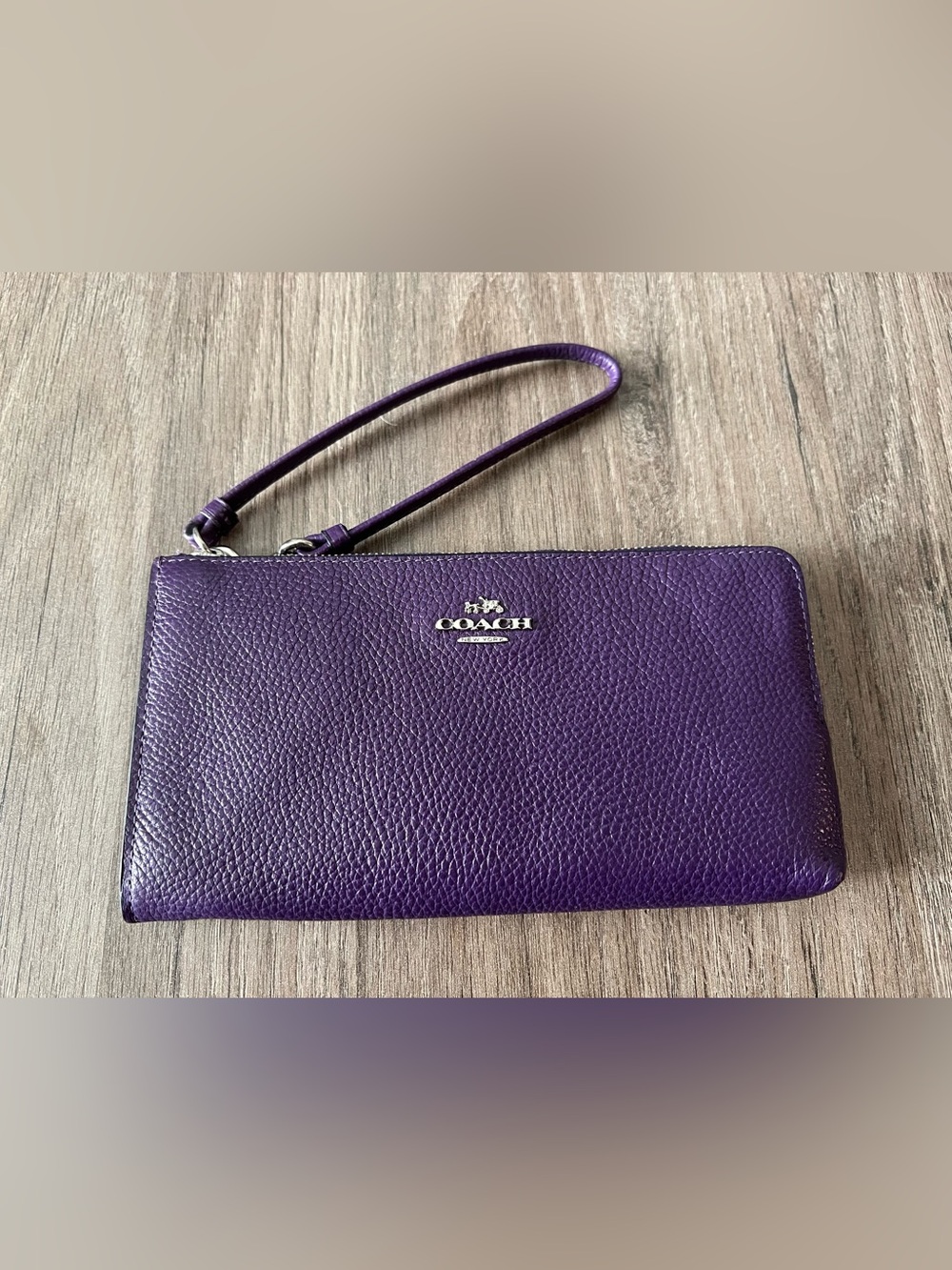 EUC Coach Purple Pebbled Leather Wristlet